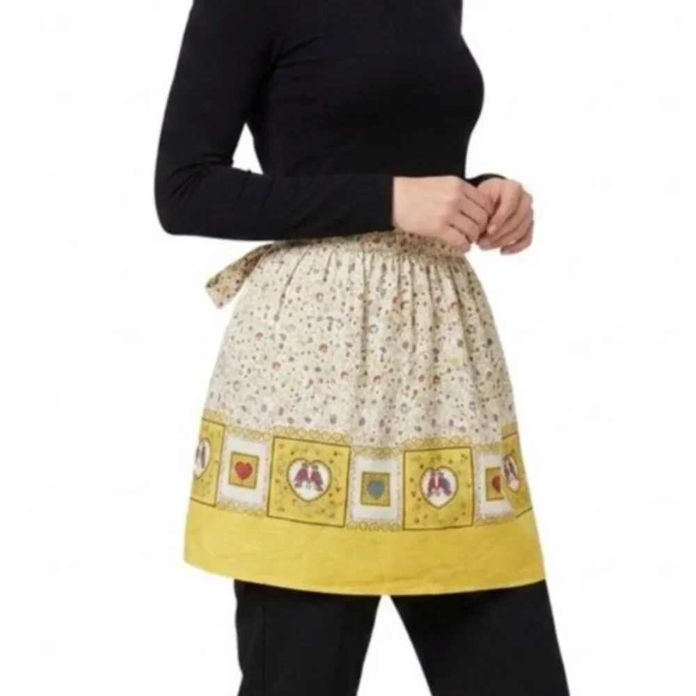 Vintage 50s-60s MCM Women's Multicolor Floral Yellow Border Print Cotton Apron